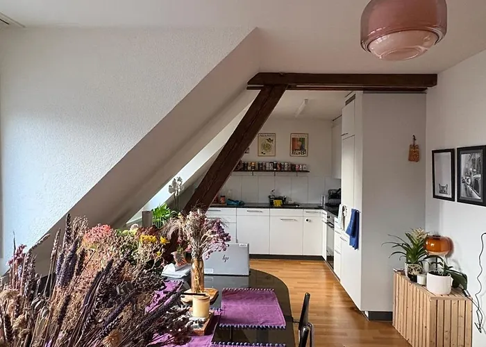 Cosy In Attic Flat In The Center Of منزل للإقامة *